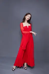 熊猫体育-今晨体能课后；法兰克福遗憾出局备战法国杯；赛场秩序良好；资深球员宣示担当