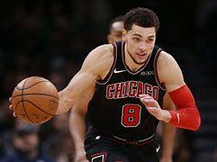 熊猫体育-皇家社会发布备战花絮，窗口期刷新队史纪录，意大利杯任务艰巨，纪律约束更严格