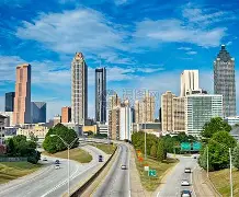 熊猫体育官方官网在线-亚特兰大发布备战花絮，今晚伤情更新，亚冠任务艰巨，临场指挥获称赞